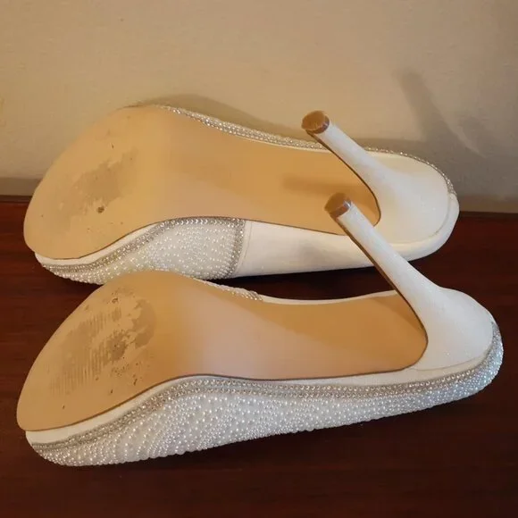 David's Bridal Collection Peep Toe Pumps/Heels - Picture 10 of 10